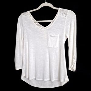 Belle du jour medium top 3/4 sleeve with lace back